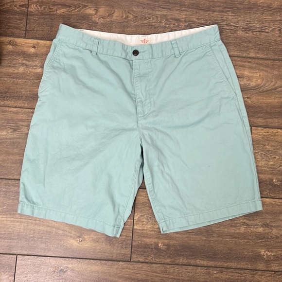 Pair of Men’s Shorts, Size 36 - Picture 2 of 10